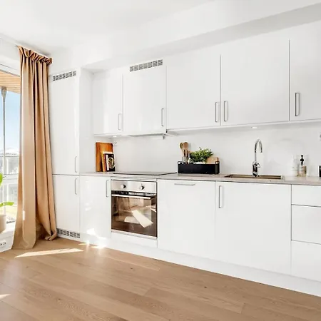 Arctic Sky Loft I Sea View I شقة