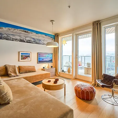 Arctic Sky Loft I Sea View I * ترومسو
